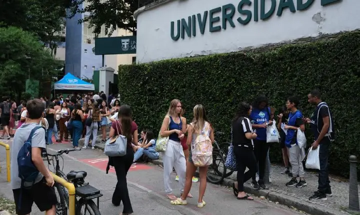 Enem 2025: candidatos fazem prova de matemática e ciências da natureza