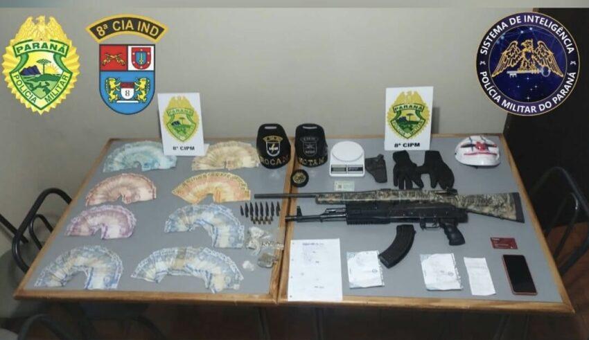 Polícia Militar de Irati apreende um fuzil, drogas e mais de 8 mil em dinheiro