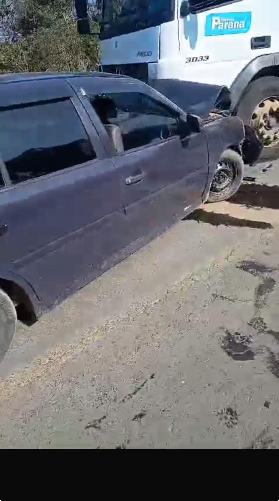 Acidente entre Caminhão e Gol na BR-153, Próximo à Colônia Dulcio, Deixa Trânsito lento