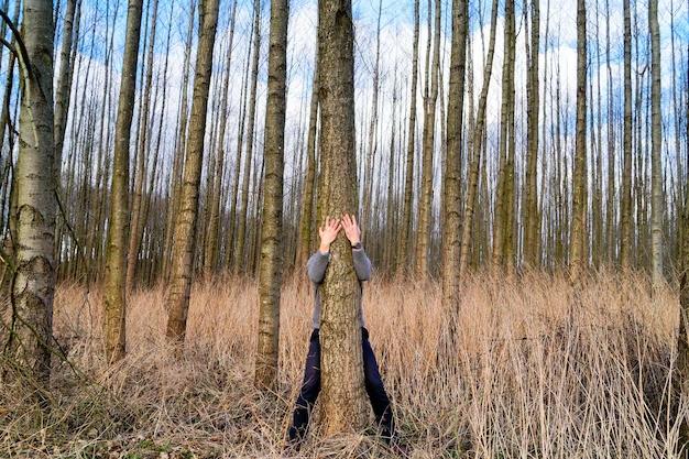 Em Paulo Frontin, homem é Detido em Paulo Frontin Após Quebrar Janelas e Fugir para Área de Mata