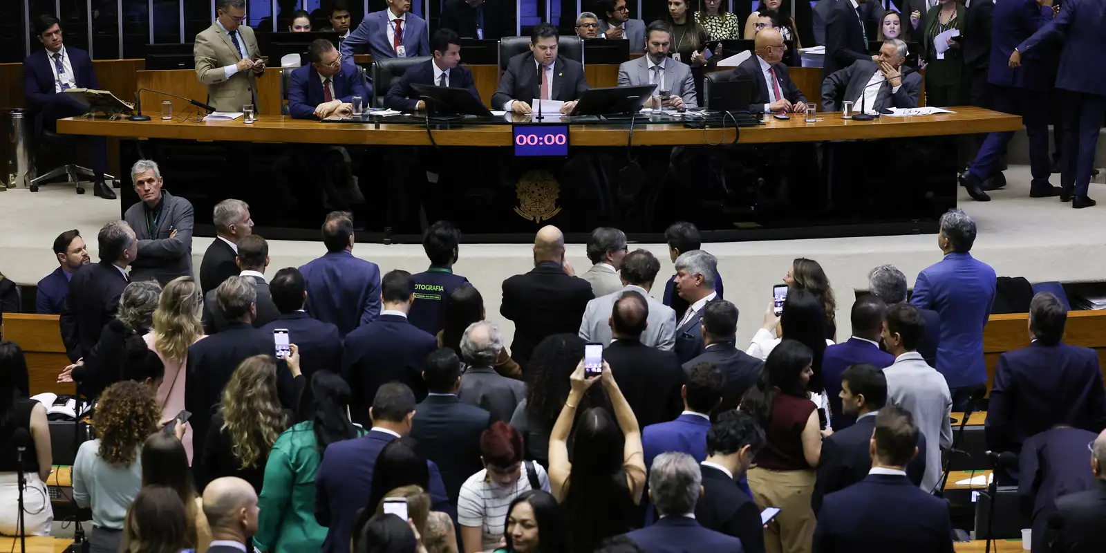 Davi alcolumbre agenda votação da escala 6x1 no senado para quarta-feira