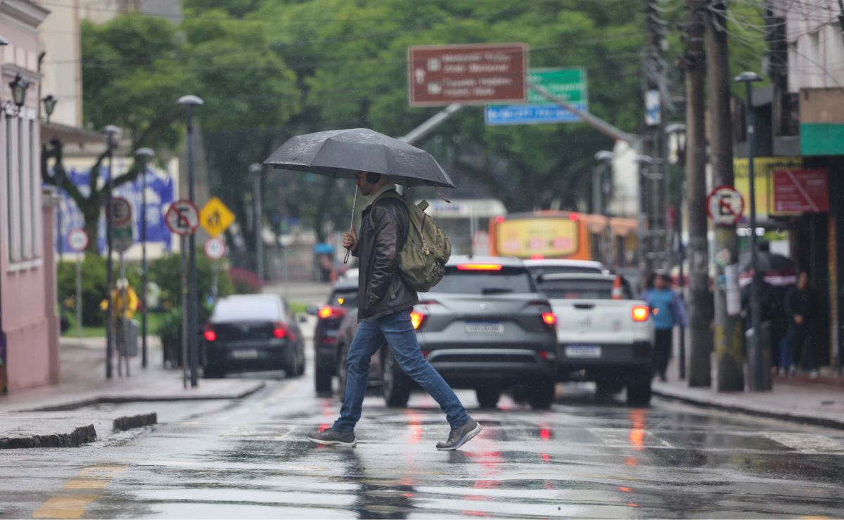 Chuva no Paraná supera média de outubro em 16 cidades após apenas 12 dias