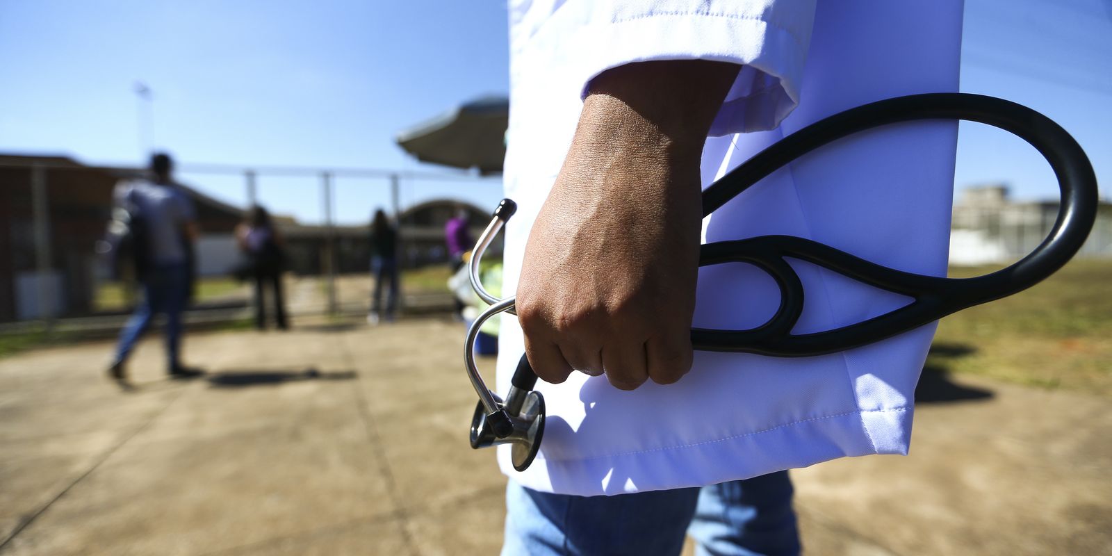 Congresso nacional aprova exame obrigatório para o exercício da medicina
