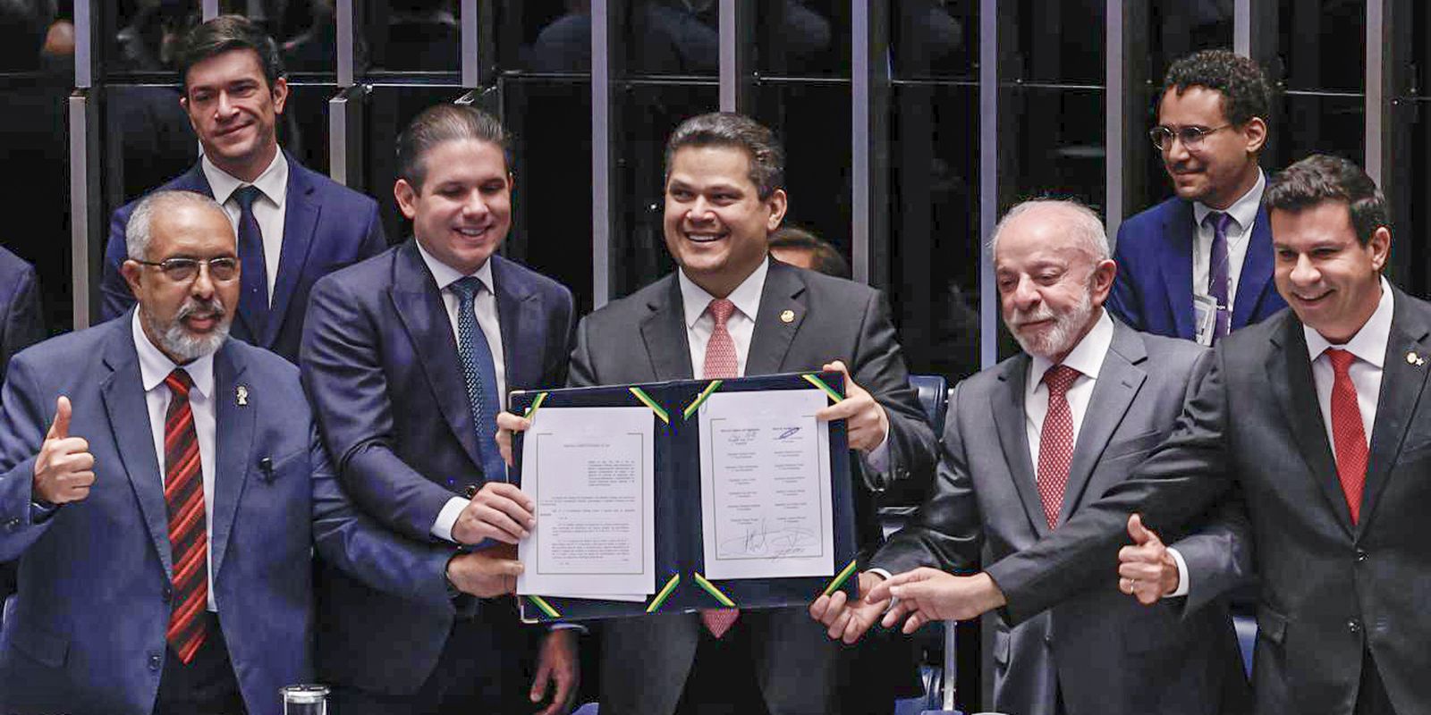 Congresso promulga fim da escala 6x1 e estabelece nova jornada de trabalho