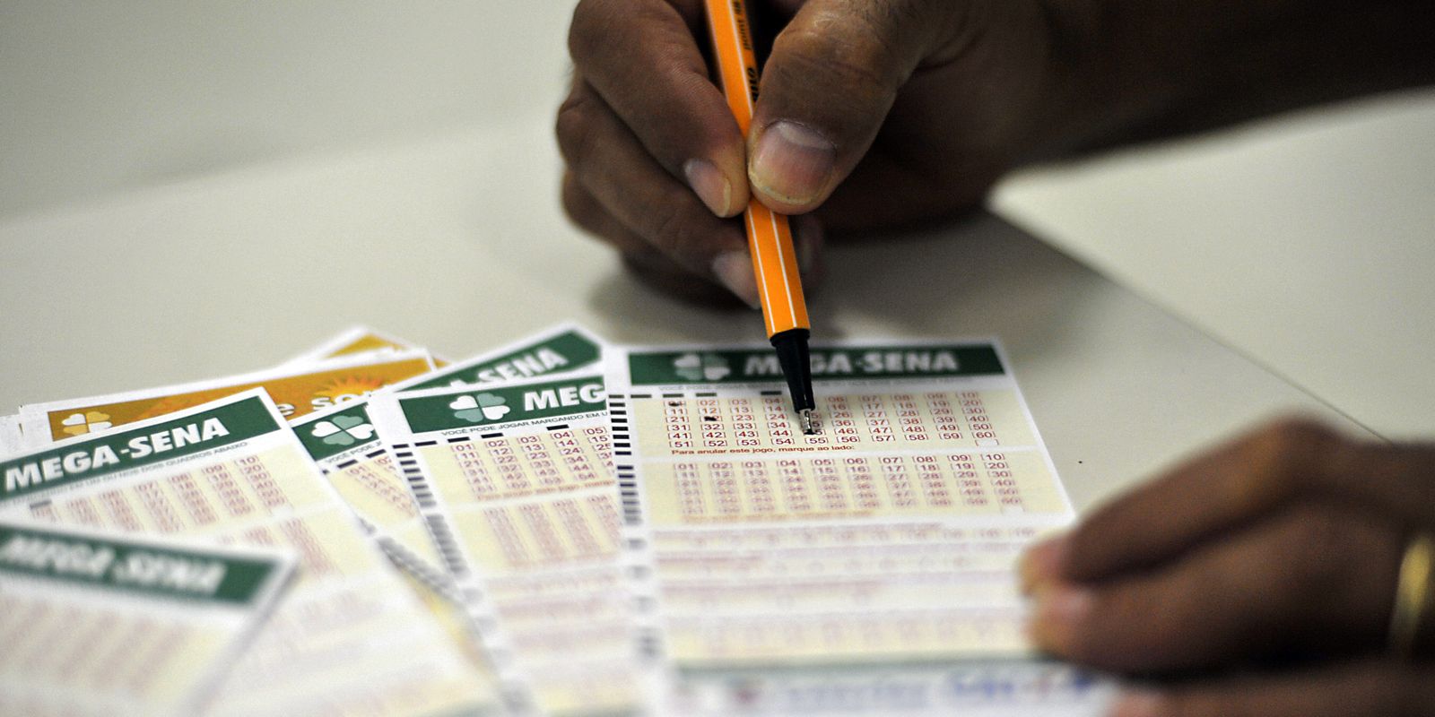 Mega-Sena acumula e prêmio vai a R$ 170 milhões para o próximo sorteio