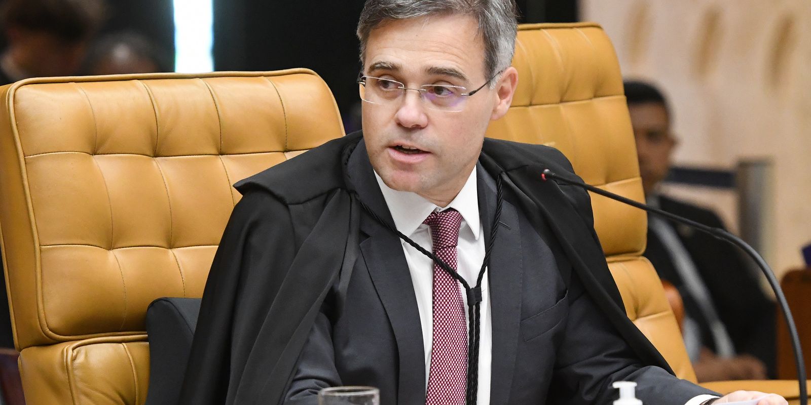 Tribunal Superior Eleitoral manda apagar vídeo contra Flávio Bolsonaro