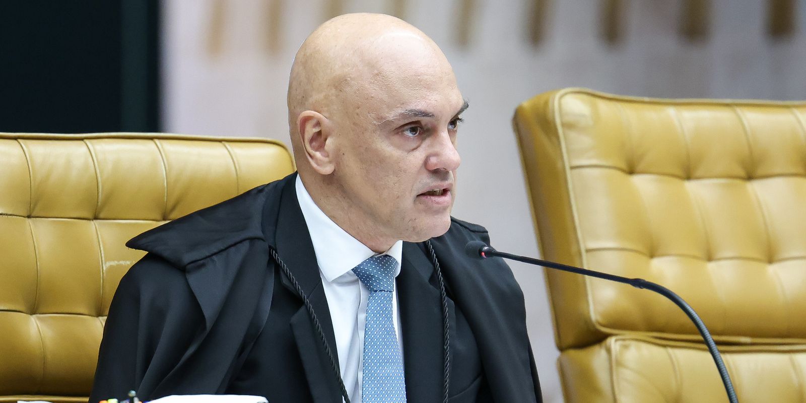 Moraes determina prisão de Eduardo Bolsonaro após condenação definitiva no STF