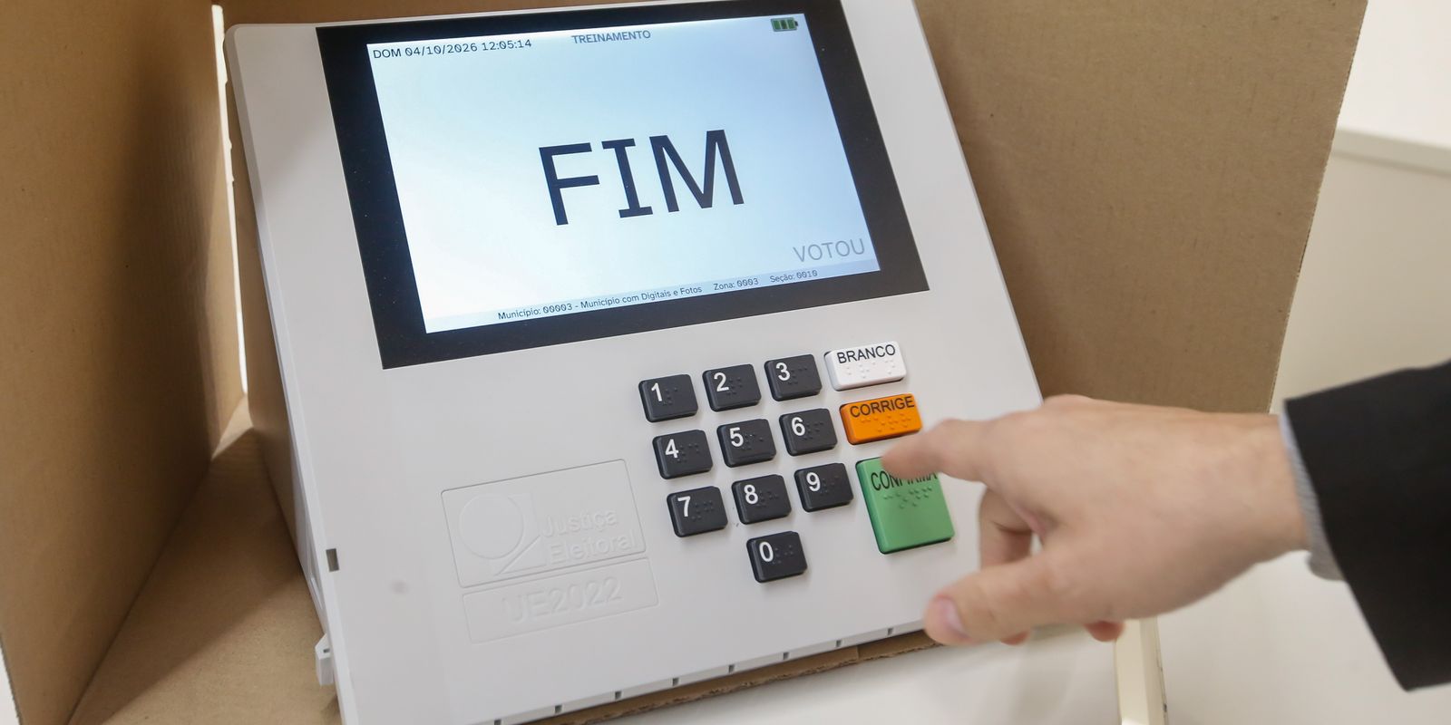 urnas eletrônicas somam 467 trocas nas duas primeiras horas de votação