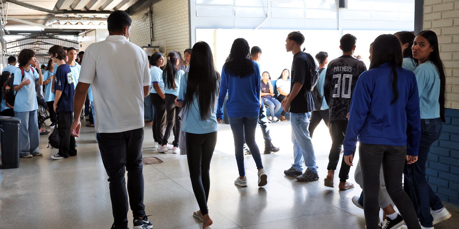 Programa Pé-de-Meia inicia pagamento da sétima parcela para estudantes