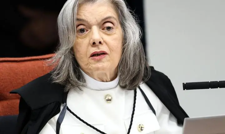 Cármen Lúcia vota para condenar Eduardo Bolsonaro por difamação