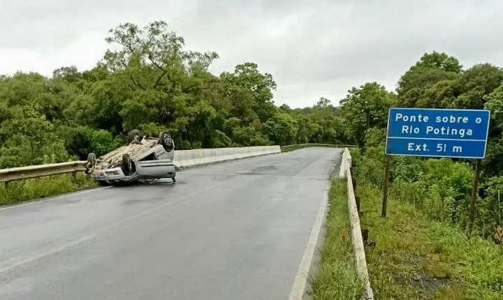 Capotamento na BR-153 deixa feridos em Rebouças