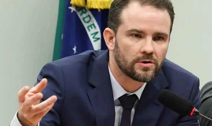 Governo enviará medida provisória do Imposto Seletivo após as eleições
