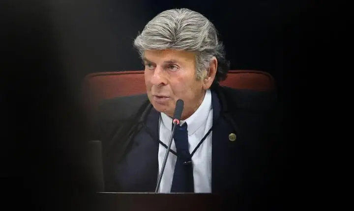 Luiz Fux solicita acesso a investigações contra Jair Bolsonaro no STF