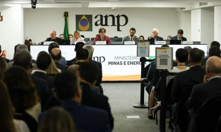 Leilão da ANP arrecada R$ 3 bilhões com a concessão de 49 blocos