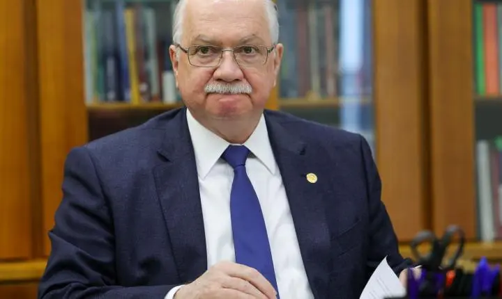 Edson fachin se reúne com a polícia federal para discutir menções do caso master