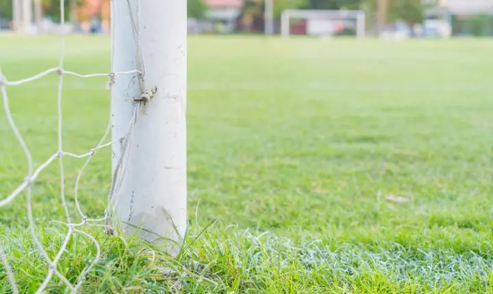 Paraná registra três mortes de crianças em acidentes com trave de futebol