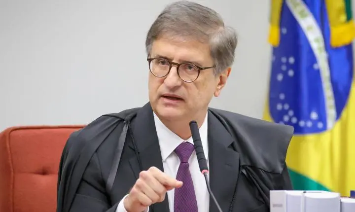 PGR descarta crime de André Mendonça em pedido de apuração contra Moraes