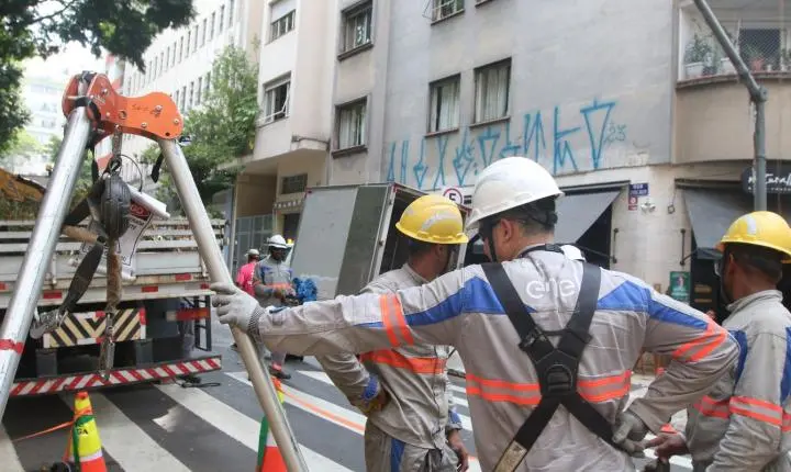Procon aplica multa milionária à Enel por falhas no fornecimento de energia