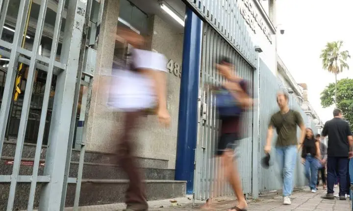 Prazo para escolher idioma da prova do Enem 2026 termina neste domingo