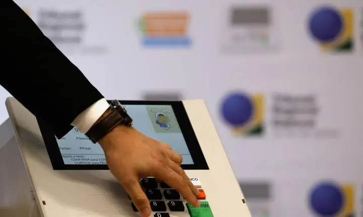 TRE-RJ define urnas eletrônicas que serão auditadas no segundo turno