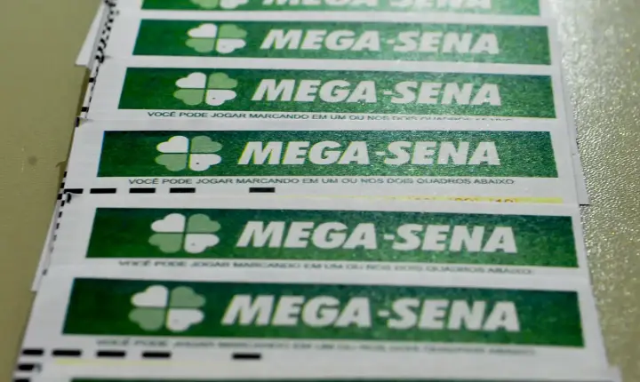 Mega-Sena acumula e prêmio dispara para R$ 100 milhões