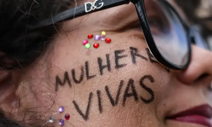 Operação mulher segura prende mais de 57 mil agressores pelo país